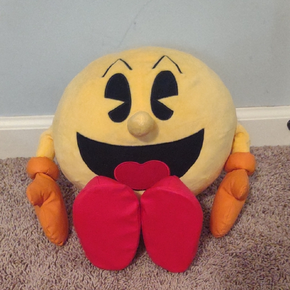 Pac-Man Standing Pose BIG Plush Toy  RARE